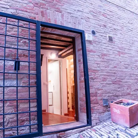 Uc - Gerardo Pensión 3*