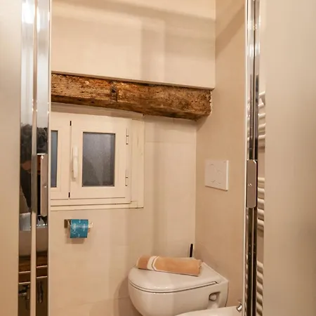 Pensión Uc - Gerardo 3*